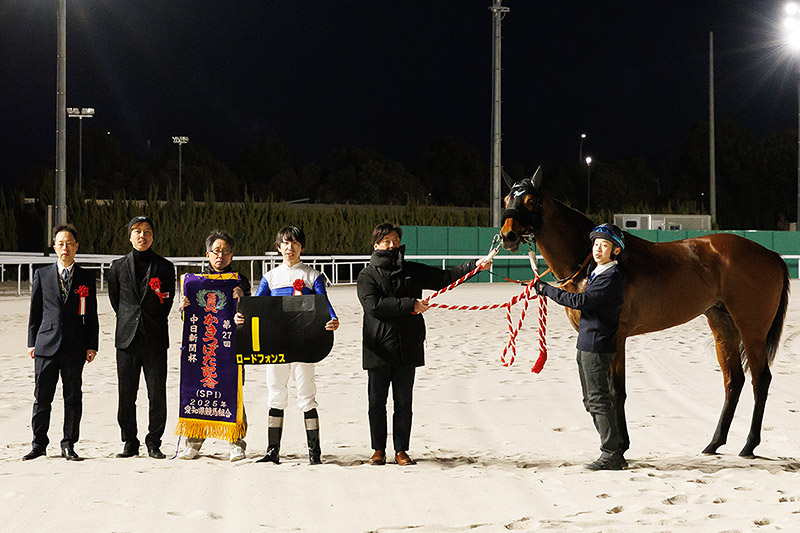 2025年 ロードフォンス　叩き合いを制し、ダートグレード初制覇