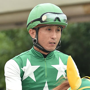 東原 悠善 写真