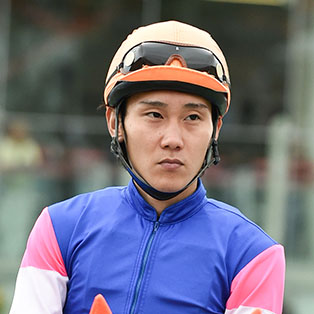 遠藤 健太 写真