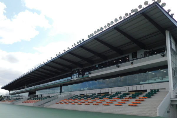 園田競馬場 写真1
