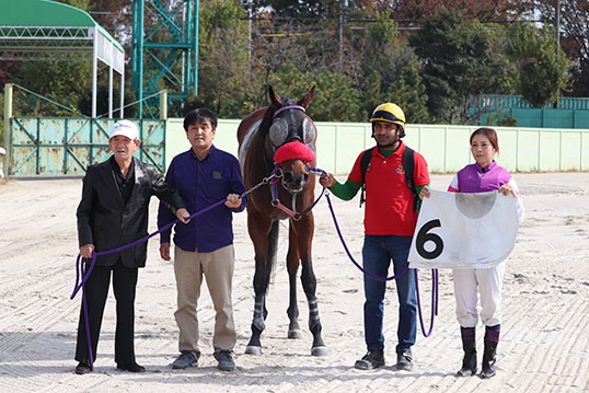 Vol.41 1000勝！10代から見守る師匠の言葉